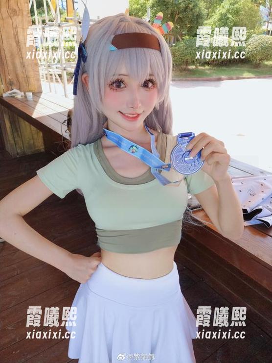 紫氯氯 办公室:紫氯氯的无圣光图集,工作时偷偷发出的点滴骚动!