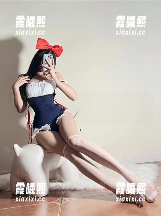 纪念小小v 微密圈 - 无圣光的纪念小小v图集:校园,谁在闪光灯下?
