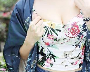 美媛馆 – 免费看Cris_卓娅祺的美脚图集，宽松又舒适，脚丫子也追求自由啊。