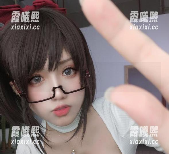 芊川一笑MNK 芊川一笑MNK的长腿合集,绝对对你的审美造成轰炸!