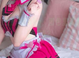当眼镜遇上菌烨tako，图包里藏着哪些‘萌’点？