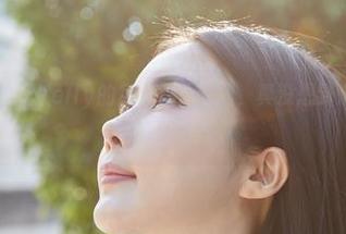 蜜桃社 – 吴凯莉Kelly的免费女仆套图，真没想到这会是我今天的解压方式。