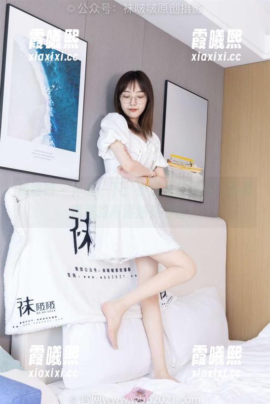 袜啵啵-小甜豆 袜啵啵 - 体验一下:小甜豆的图库,脂肪满满的高清油亮肉丝!