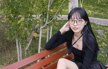 袜啵啵 – 如果美图能卖钱，甜甜圈的“温柔”恐怕能让每个钱包都变瘦，幸好现在是免费！