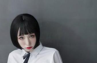 微密圈 – 看这套图！超辣的林一用光影讲述她的秘密，只能你我默默承认。