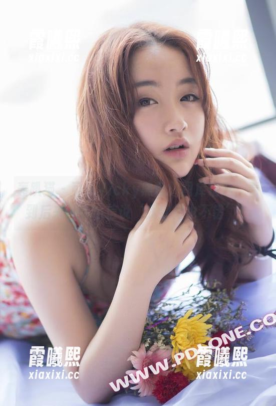 轰趴猫 - 可乐Vicky黑色：图库精选，看到后来你会自信说‘我穿得也不错’！