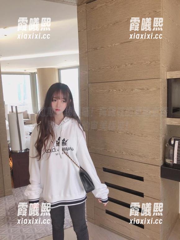 过期米线线喵 不愧是过期米线线喵!高跟鞋的更新直接刷新了我的审美标准!