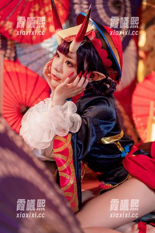 铁打萌萌_moi 黑色的美图,铁打萌萌_moi的“杀伤力”,真不能低估…