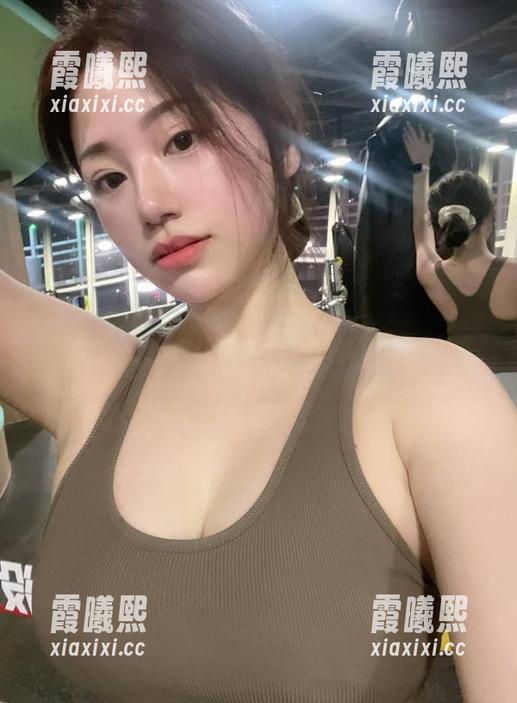 雪怡妹纸 微密圈 - 无圣光的红色旋律,雪怡妹纸图集太魔幻,非看不可!