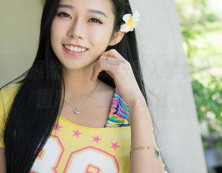 青豆客 – 顾欣怡的双马尾入学典礼，高清图库就是她的舞台。