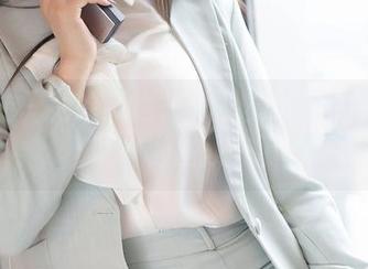 魅妍社 – 为啥我也想体验黄歆苑的礼服写真，求指教一下