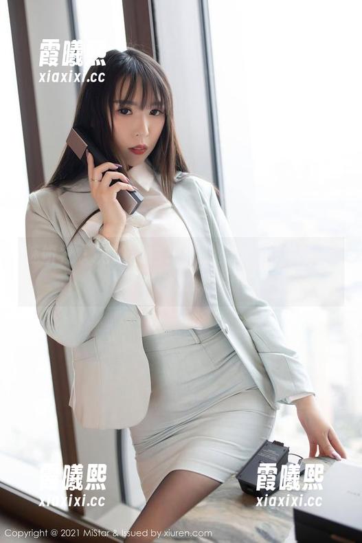 魅妍社-黄歆苑 魅妍社 - 为啥我也想体验黄歆苑的礼服写真,求指教一下