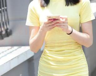 魔镜街拍 – 艾小青街头的旗袍风，图片合集里有人飘然有你我正经。