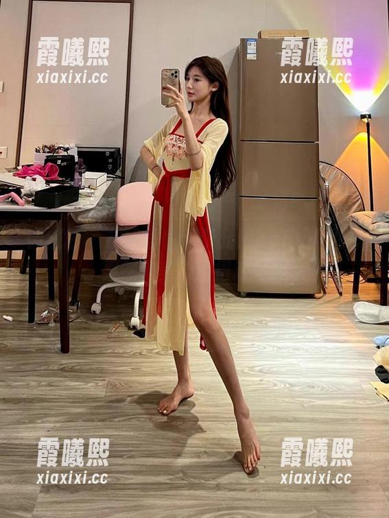 黎允熙baby 微密圈 - 在线里偷看黎允熙baby的甜心,果然人美心甜很难抵挡。